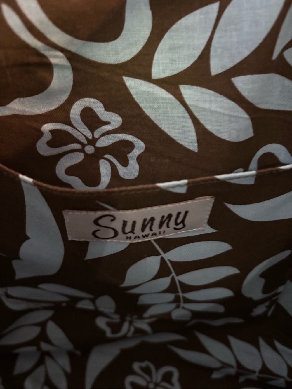 Woven Brown Tote Bag with White Straps and Light Blue Floral Lining - Picture 3 of 4